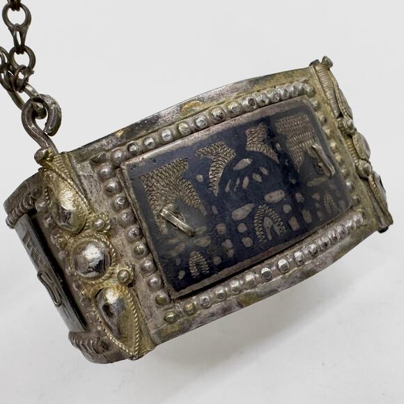 Antique Moorish North African Silver & Enamel Cuff Bracelet - Picture 3 of 8